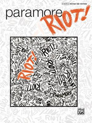 Paramore - Riot! 0739050435 Book Cover