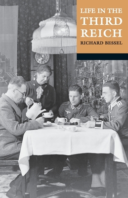 Life in the Third Reich (Revised) 0192802100 Book Cover