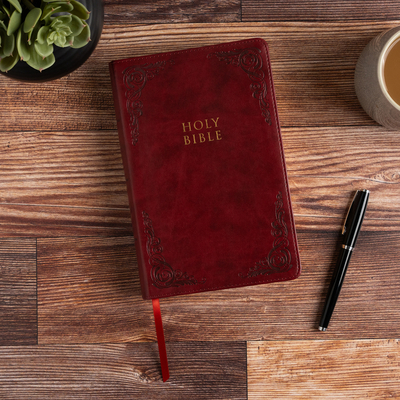 KJV Large Print Personal Size Reference Bible, ... [Large Print] 108774301X Book Cover