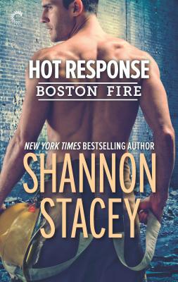 Hot Response: A Firefighter Romance 1335471375 Book Cover