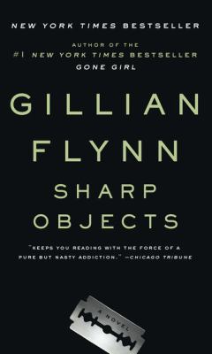 Sharp Objects [Large Print] 1432860615 Book Cover