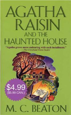 Agatha Raisin and the Haunted House 0312948085 Book Cover