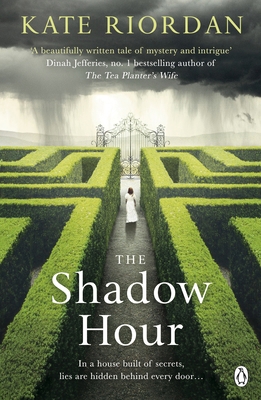 Shadow Hour 140591744X Book Cover