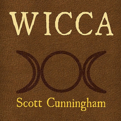 Wicca: A Guide for the Solitary Practitioner B08XLGJNWK Book Cover