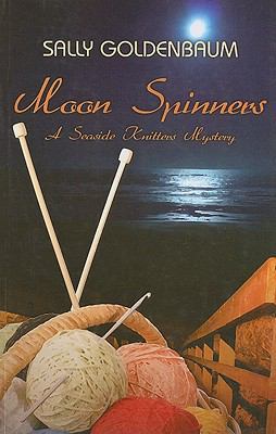 Moon Spinners (Seaside Knitters Mysteries) [Large Print] 1410428184 Book Cover