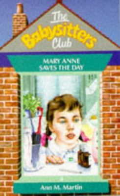 Mary Anne Saves the Day - 4 [Spanish] 0590762702 Book Cover
