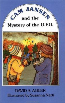 CAM Jansen: The Mystery of the U.F.O. #2 0670200417 Book Cover