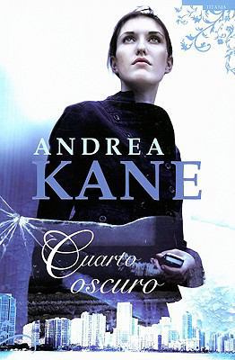 Cuarto Oscuro = Dark Room [Spanish] 8496711587 Book Cover