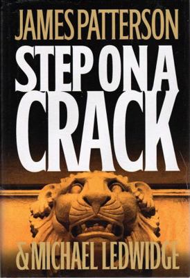 Step on a Crack - Large Print Edition [German] 0739479210 Book Cover