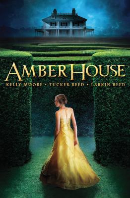 Amber House (Amber House, Book 1) 0545434173 Book Cover