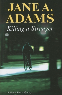 Killing a Stranger [Large Print] 0727876759 Book Cover