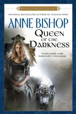 Queen of the Darkness (Black Jewels, Book 3) 0451461711 Book Cover