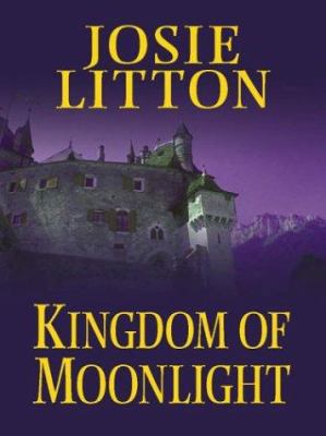 Kingdom of Moonlight [Large Print] 1587244799 Book Cover