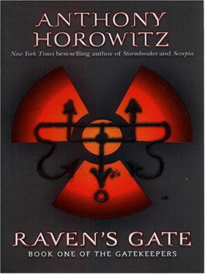 Raven's Gate [Large Print] 0786285842 Book Cover