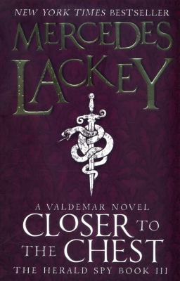 Closer to the Chest (The Herald Spy 3) 1783293764 Book Cover