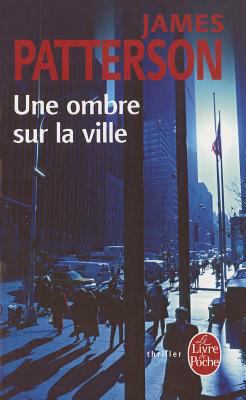 Une Ombre Sur La Ville (Hors Série) [French] 2253162604 Book Cover