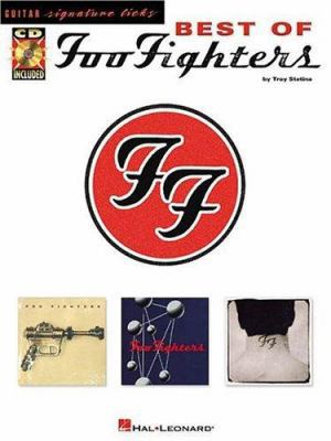 Best of Foo Fighters [With CD with Full-Band De... 0634014706 Book Cover