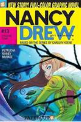 Doggone Town (Nancy Drew Graphic Novels: Girl D... 1597070998 Book Cover