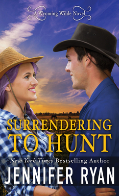 Surrendering to Hunt [Large Print] 1432899279 Book Cover