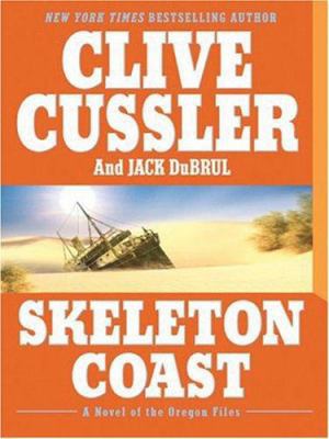 Skeleton Coast [Large Print] 1597223174 Book Cover