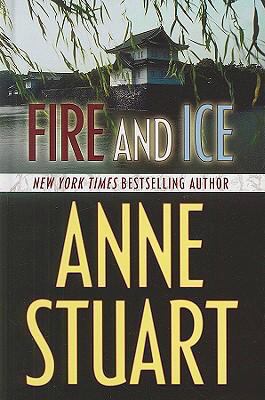 Fire and Ice [Large Print] 1597227951 Book Cover