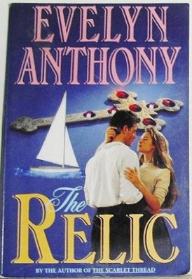 The Relic (G K Hall Large Print Book Series) [Large Print] 0816153795 Book Cover
