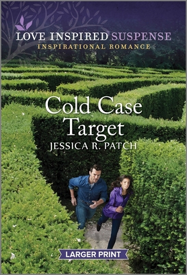 Cold Case Target: A Thrilling Romantic Suspense... [Large Print] 1335599444 Book Cover
