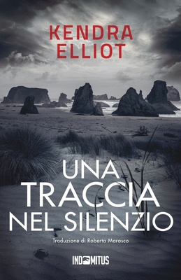 Una traccia nel silenzio [Italian] B0CXMKZQPL Book Cover