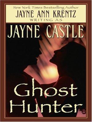 Ghost Hunter [Large Print] 1597222933 Book Cover