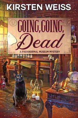 Going, Going, Dead: A Light Paranormal Mystery ... 1944767762 Book Cover