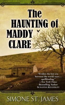 The Haunting of Maddy Clare [Large Print] 1410464792 Book Cover