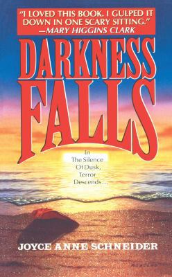 Darkness Falls 1501157116 Book Cover