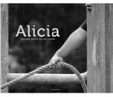 Hardcover Alicia [Spanish] Book