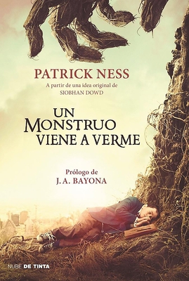 Un Monstruo Viene a Verme / A Monster Calls: In... [Spanish] 8416588112 Book Cover