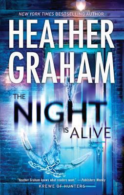 The Night Is Alive (Krewe of Hunters) [Large Print] 1410459748 Book Cover