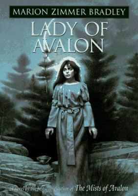 Lady of Avalon 0670857831 Book Cover