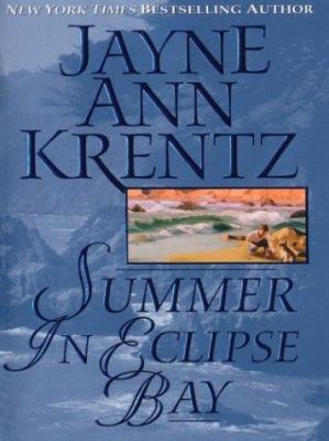 Summer in Eclipse Bay [Large Print] 1587246694 Book Cover