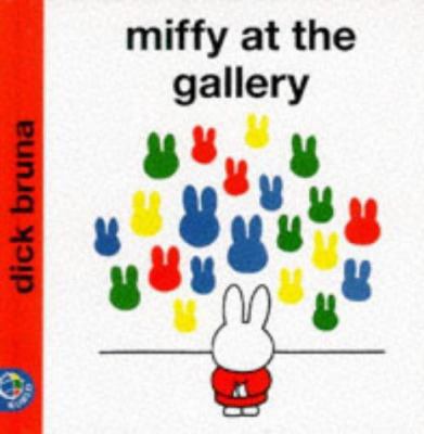 Miffy at the Gallery (World of Reading) 0749835958 Book Cover