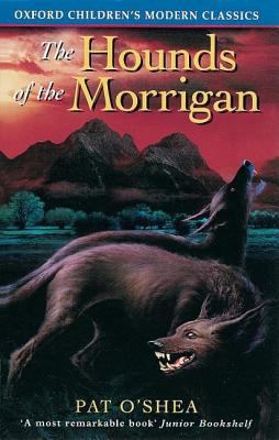 The Hounds of the Morrigan (Oxford Children's M... 0192717731 Book Cover