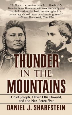 Thunder in the Mountains: Chief Joseph, Oliver ... [Large Print] 1432863827 Book Cover