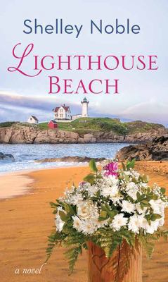 Lighthouse Beach [Large Print] 1683248899 Book Cover