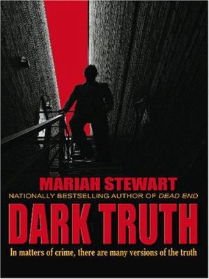 Dark Truth [Large Print] 1597221635 Book Cover