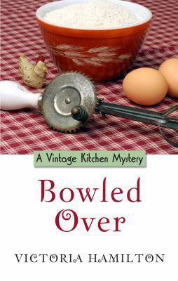 Bowled Over [Large Print] 1410461831 Book Cover