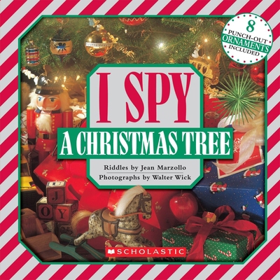 I Spy a Christmas Tree [With 8 Punch-Out Orname... 0545220920 Book Cover