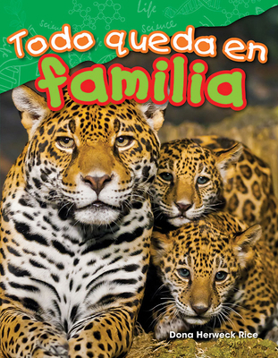 Todo Queda En Familia [Spanish] 1425846459 Book Cover