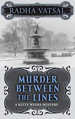 Murder Between the Lines [Large Print] 1432864432 Book Cover