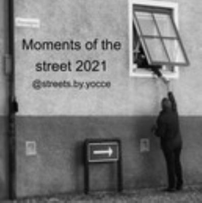 Hardcover Moments of the Street 2021 Book
