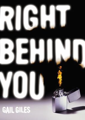 Right Behind You 0316166367 Book Cover