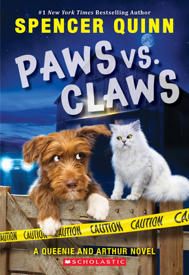 Paws vs. Claws (an Arthur and Queenie Mystery) 1338245813 Book Cover