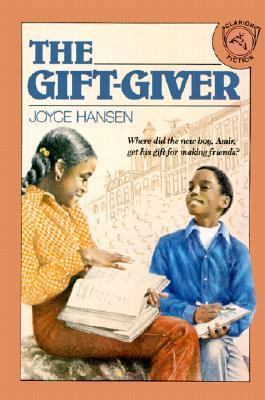 Gift-Giver 0833528734 Book Cover